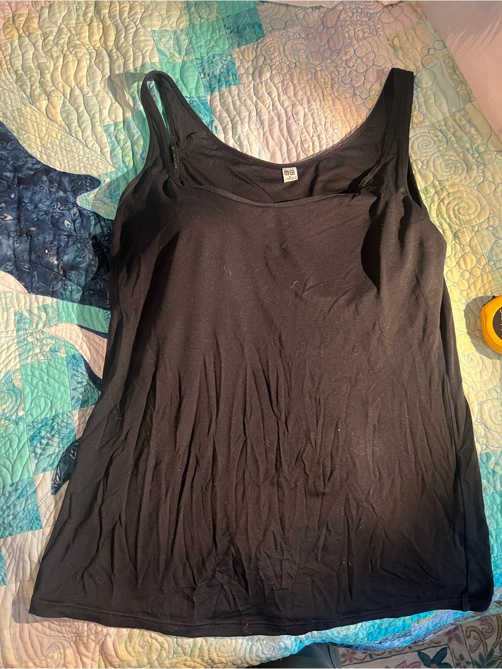 Uniqlo Black Scoop Neck Tank Top